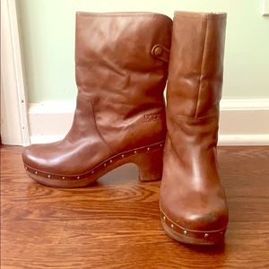 Ugg